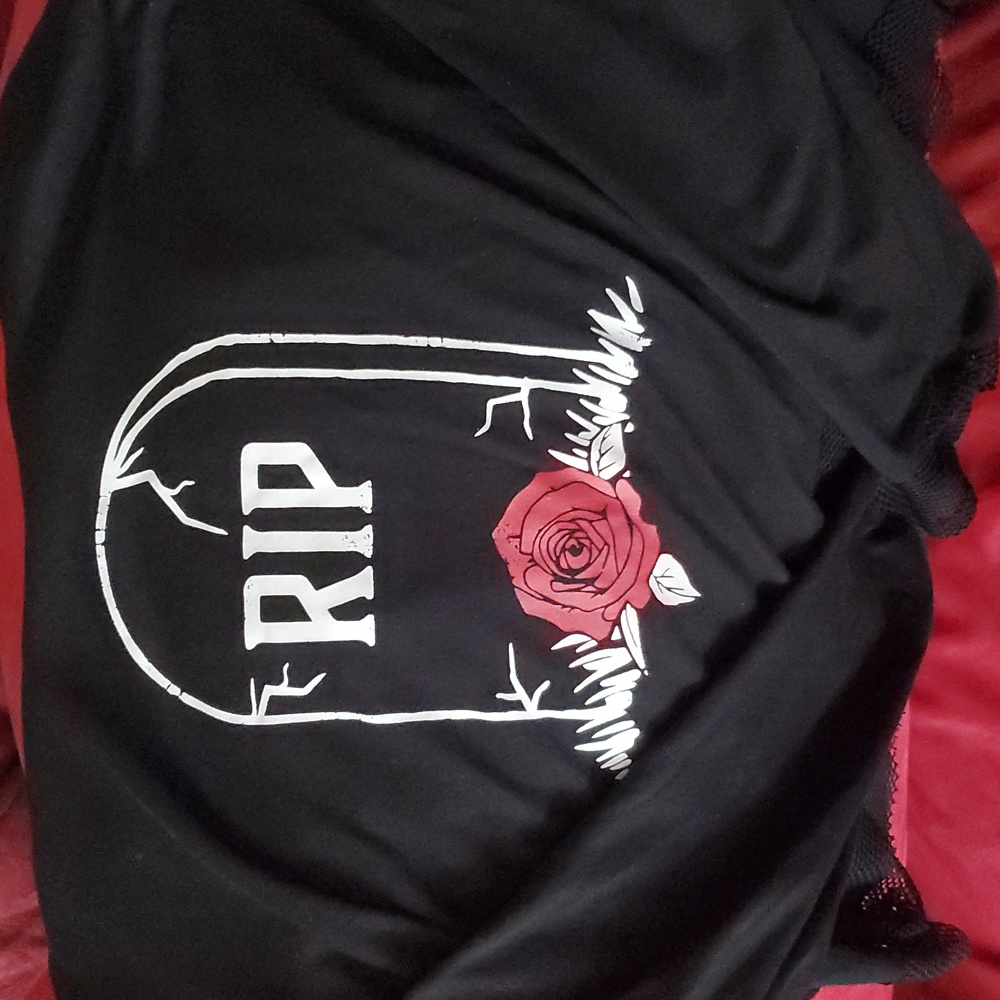 Hot Topic Black RIP Tombstone Rose Netted Graphic Hoodie - Picture 14 of 14
